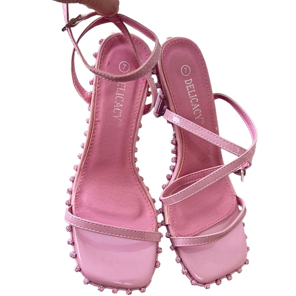 Barbie Pink Pearl Heels • Strappy Dress Sandals • Size 7 - Picture 2 of 8